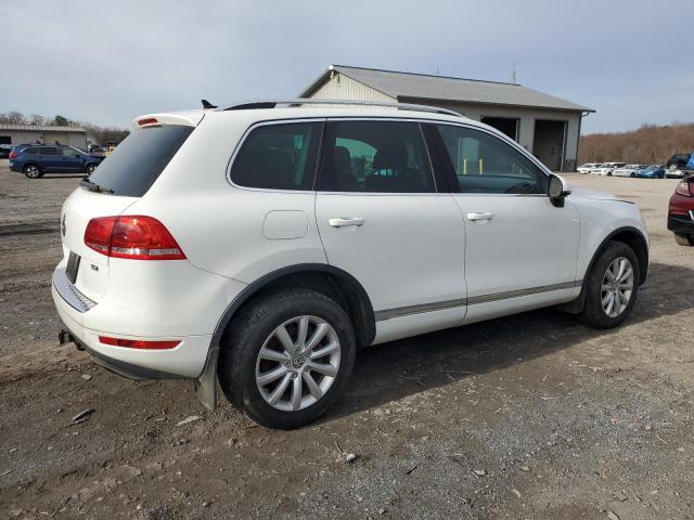 VOLKSWAGEN TOUAREG V6 2012 white 4dr spor diesel WVGEK9BP9CD008282 photo #4