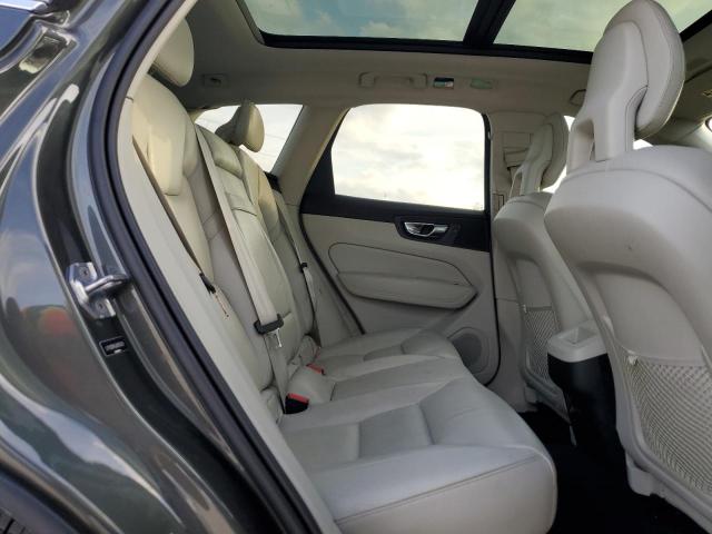 2018 VOLVO XC60 T5 LYV102RK0JB106389