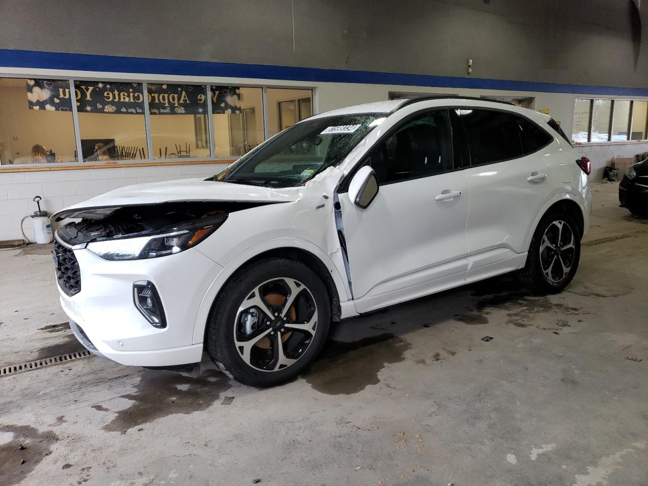  Salvage Ford Escape