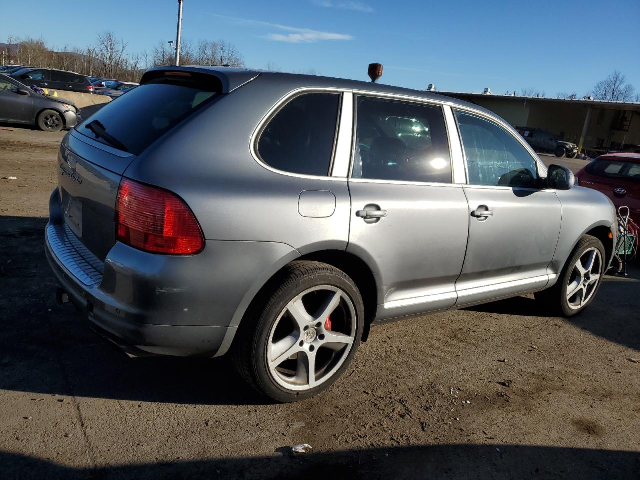 Lot #2996556636 2004 PORSCHE CAYENNE TU