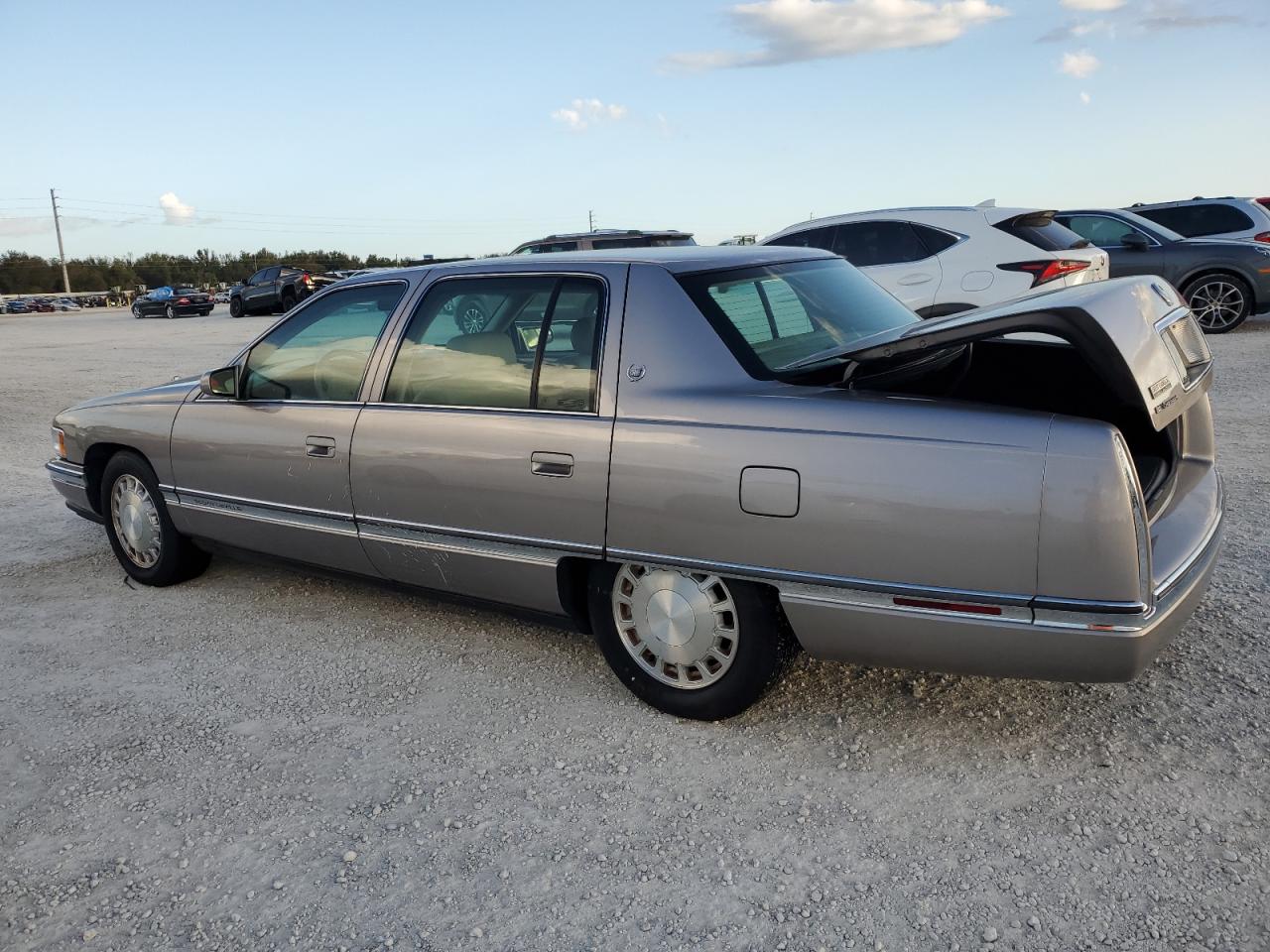 Lot #2947861293 1996 CADILLAC DEVILLE