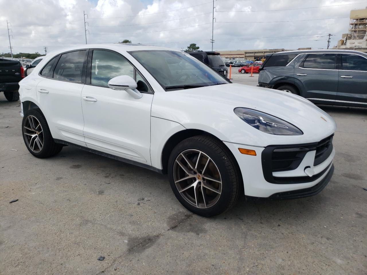 Lot #2989202757 2024 PORSCHE MACAN BASE