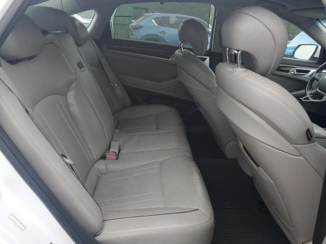 2015 HYUNDAI GENESIS 3. - KMHGN4JE2FU090217