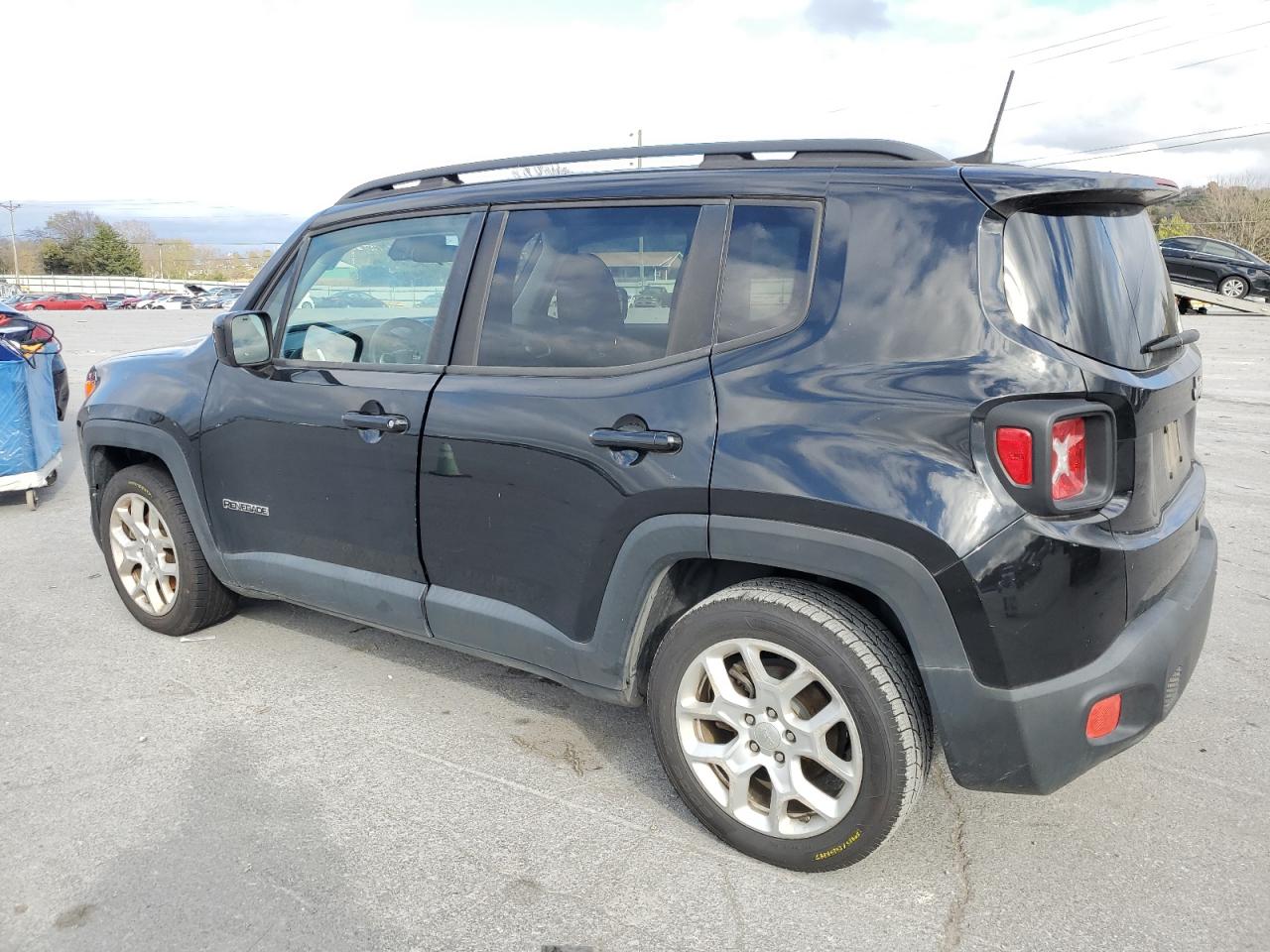 Lot #3024196803 2018 JEEP RENEGADE L