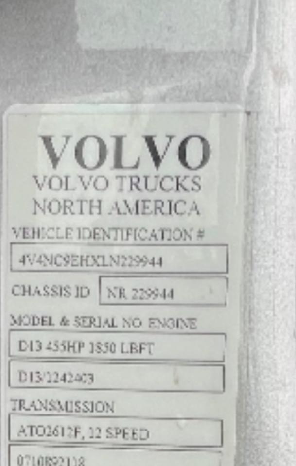 Lot #2957080451 2020 VOLVO VN VNL