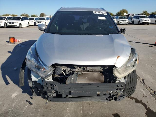 VIN 3N1CP5CU7KL550762 2019 NISSAN KICKS no.5