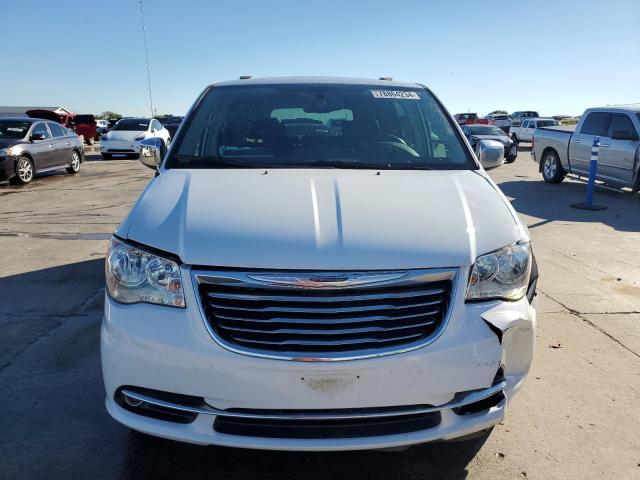 2016 CHRYSLER TOWN & COU - 2C4RC1CG5GR302963