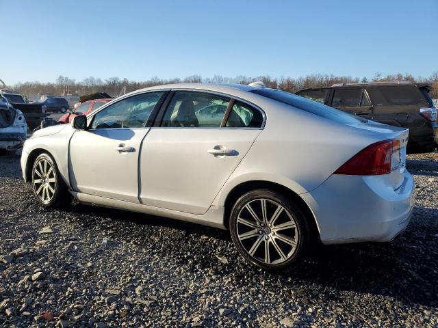 VIN LYV402TK9JB189438 2018 VOLVO S60 no.2