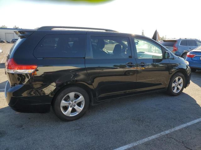 TOYOTA SIENNA LE 2014 black  gas 5TDKK3DCXES482988 photo #4