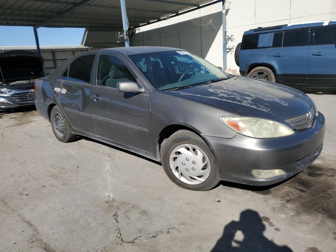 Lot #2976554588 2004 TOYOTA CAMRY LE