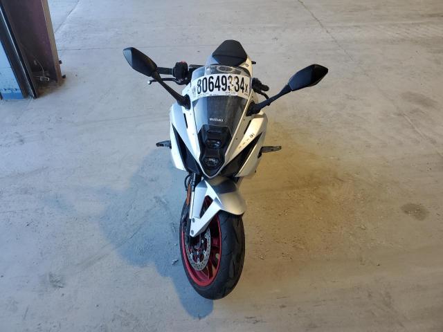 2024 SUZUKI GSX800 F JS1EM13B8R7103288