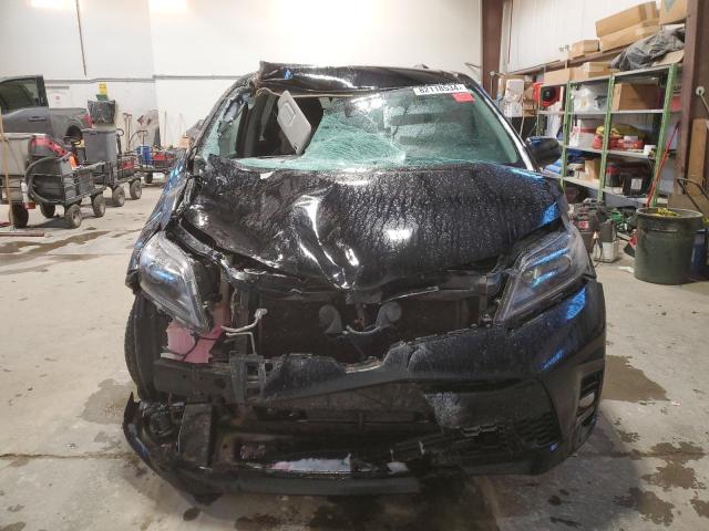 2018 TOYOTA SIENNA SE 5TDXZ3DC9JS951600