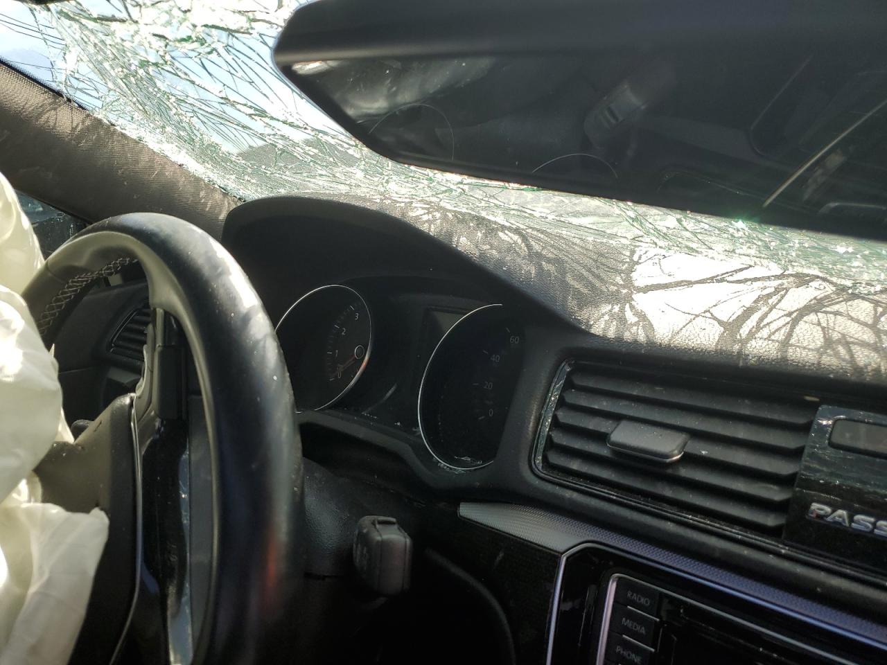 VOLKSWAGEN PASSAT GT