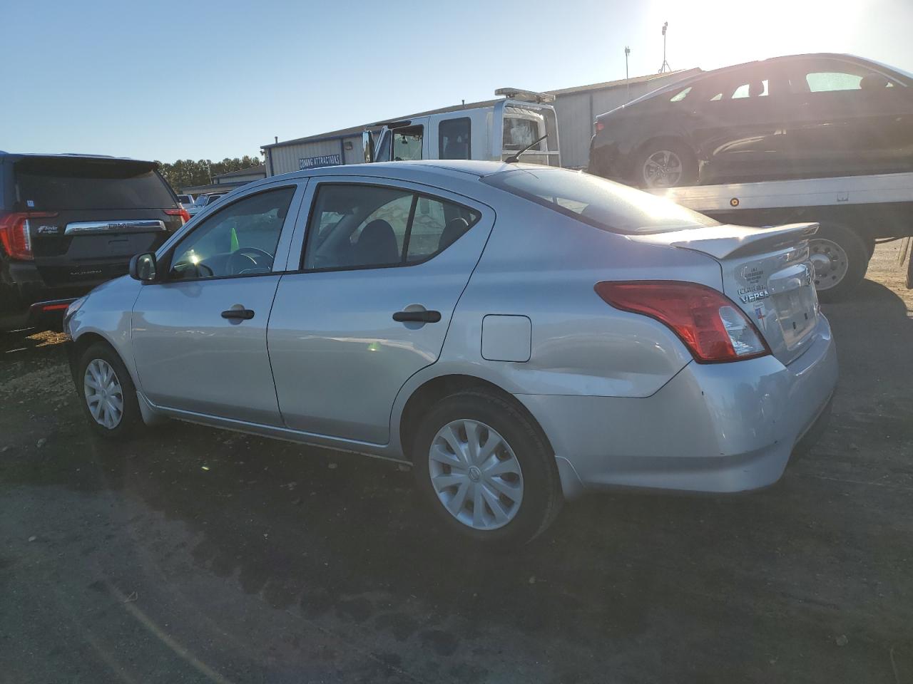 Lot #2994108370 2015 NISSAN VERSA S