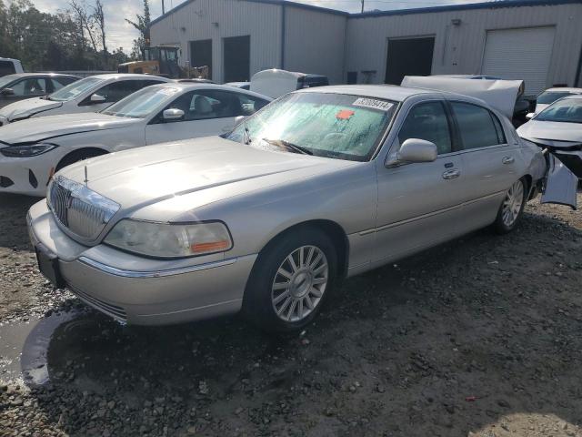 2004 LINCOLN TOWN CAR E #3024649644