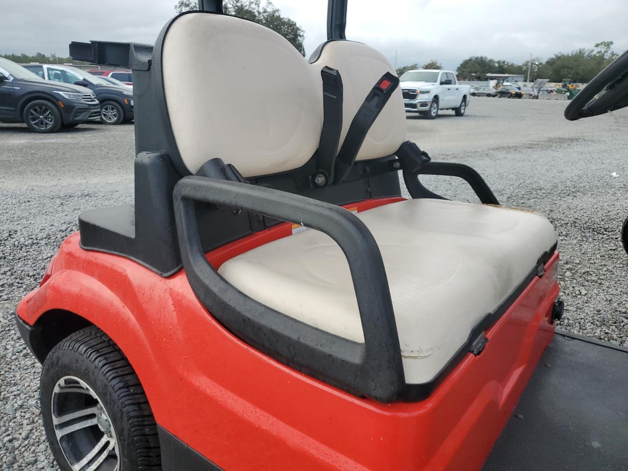 Lot #2979337041 2017 ICON GOLF CART