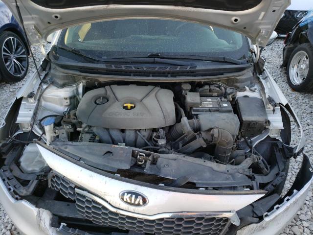 VIN KNAFX4A66G5476117 2016 KIA Forte, LX no.11