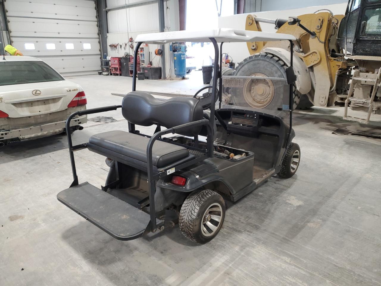 Lot #3008785112 1997 EZGO GOLF CART