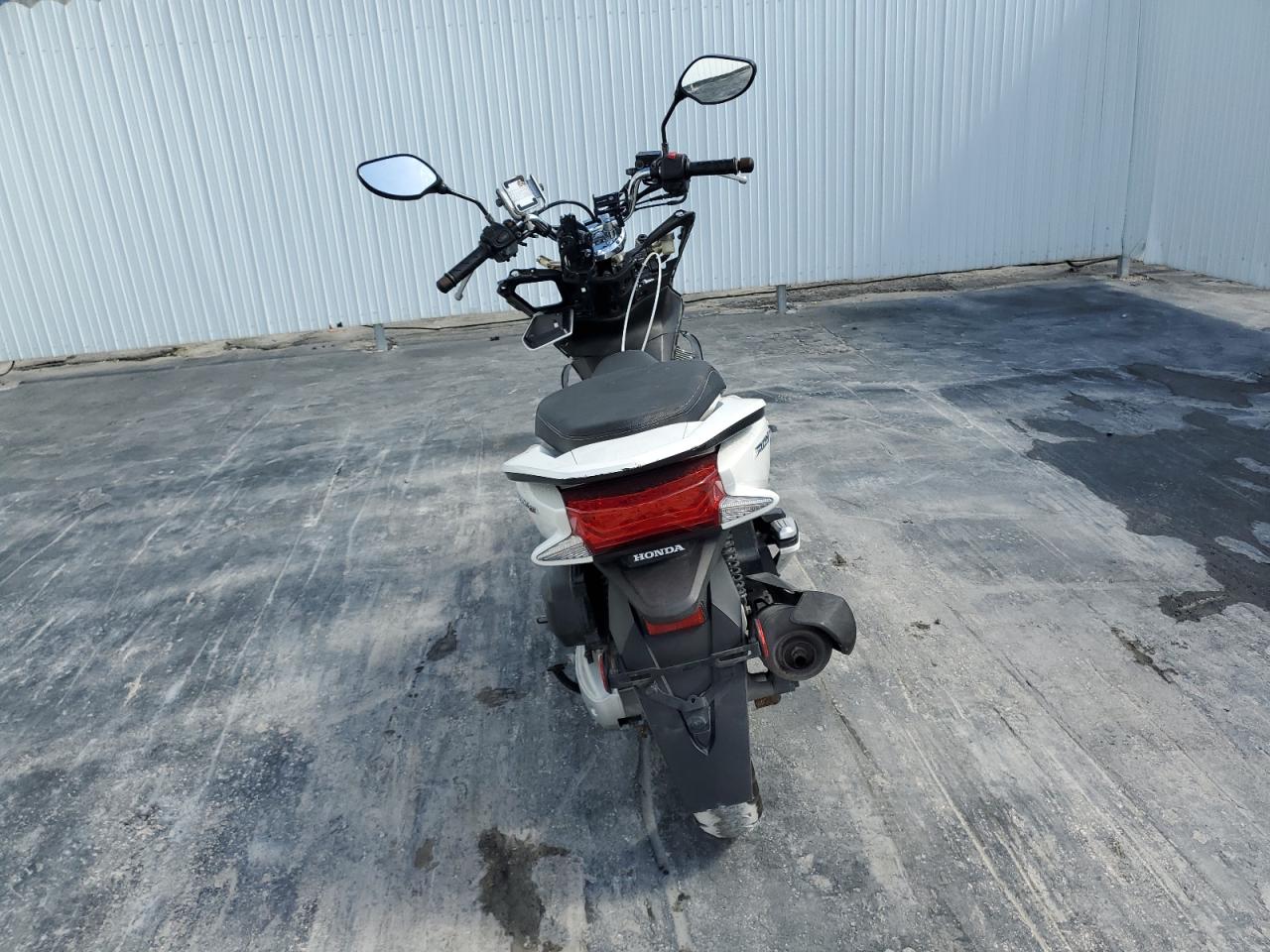 Lot #3006626430 2017 HONDA PCX 150