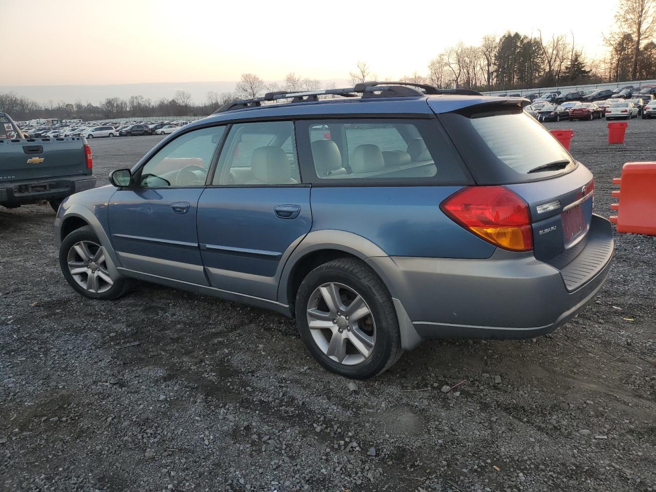 Lot #2994143400 2007 SUBARU OUTBACK OU