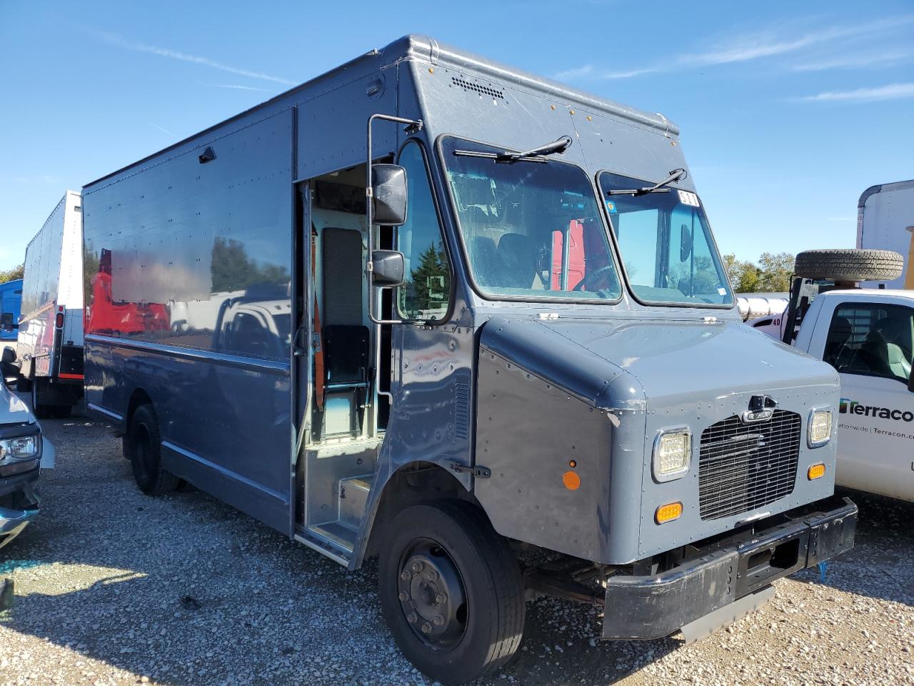 Lot #3020733916 2020 FREIGHTLINER CHASSIS M