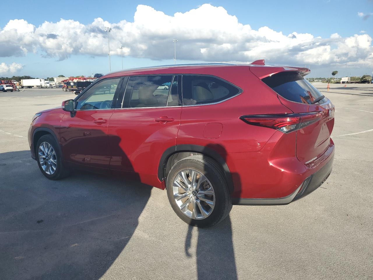 Lot #2974721294 2022 TOYOTA HIGHLANDER