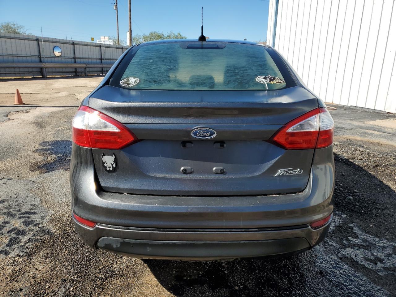 Lot #3029624096 2017 FORD FIESTA SE