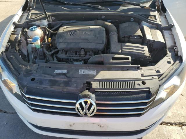 2015 VOLKSWAGEN PASSAT S - 1VWAS7A33FC079491