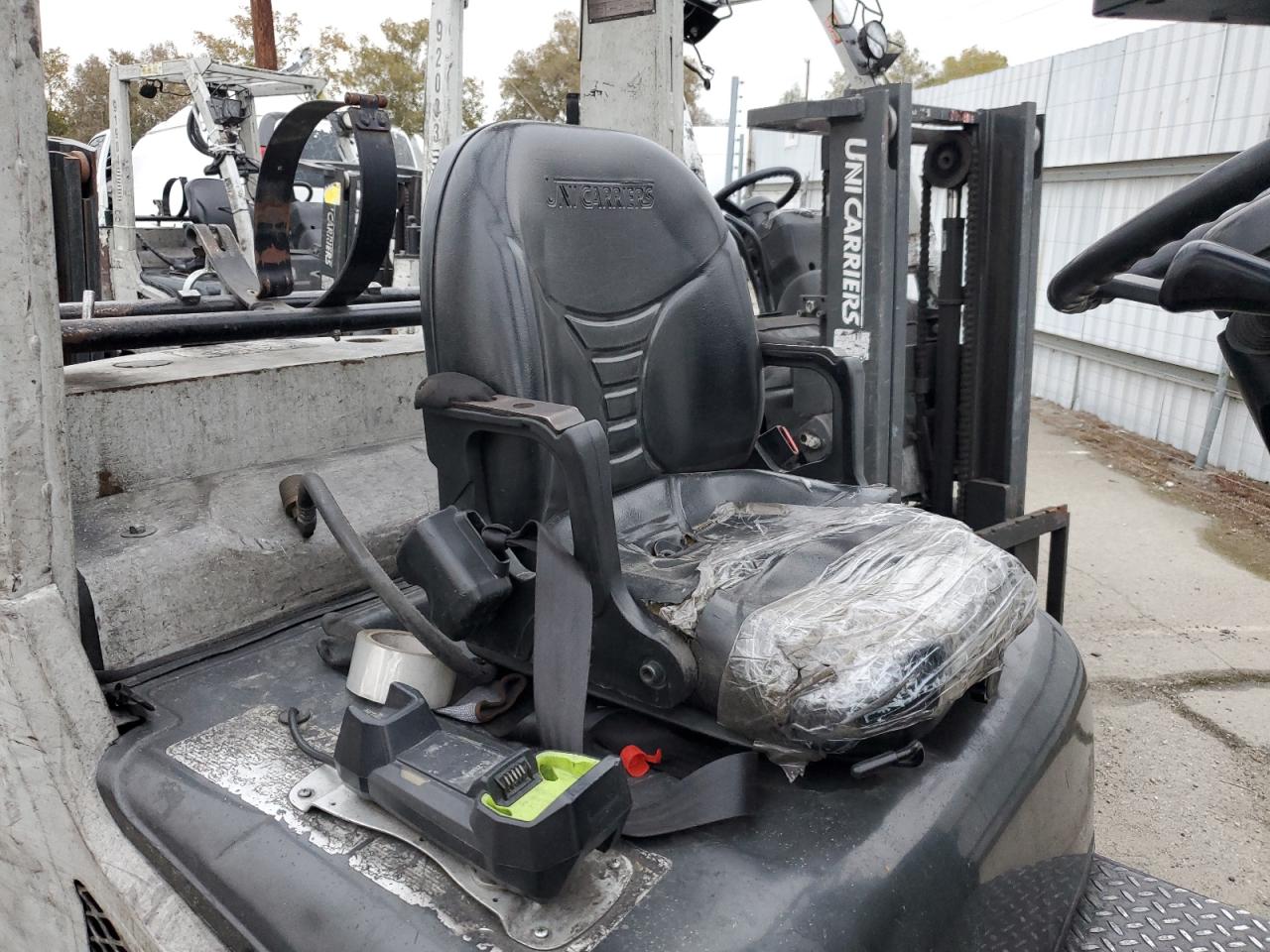 Lot #3020986328 2016 NISSAN FORK LIFT