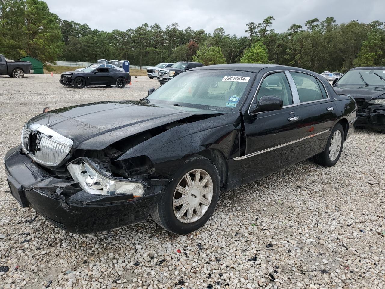 Lot #2955422719 2009 LINCOLN TOWN CAR S