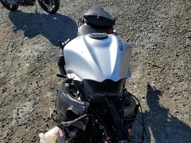 2022 SUZUKI GSX1300 RR JS1EJ11D6N7100106