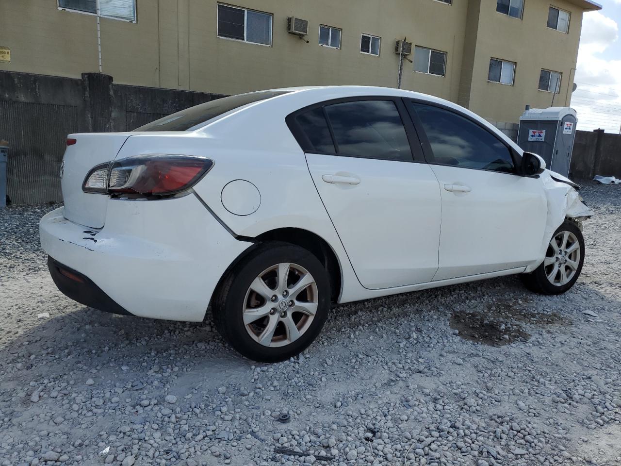 Lot #2994098287 2011 MAZDA 3 I