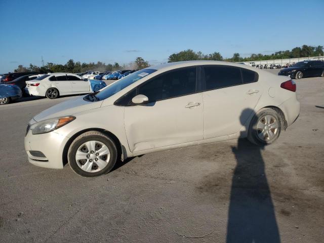 KIA FORTE LX 2014 white  gas KNAFK4A6XE5115825 photo #1