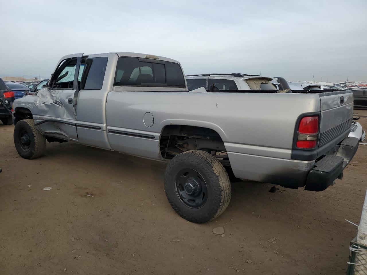 Lot #3033491094 1998 DODGE RAM 2500