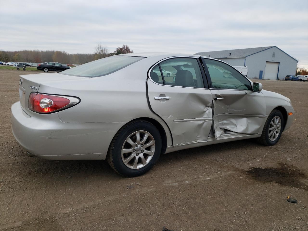 Lot #2986184151 2004 LEXUS ES 330