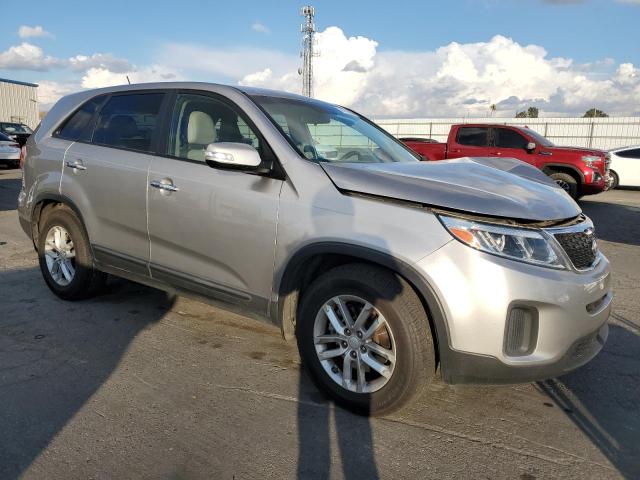 VIN 5XYKT3A68FG601874 2015 KIA SORENTO no.4