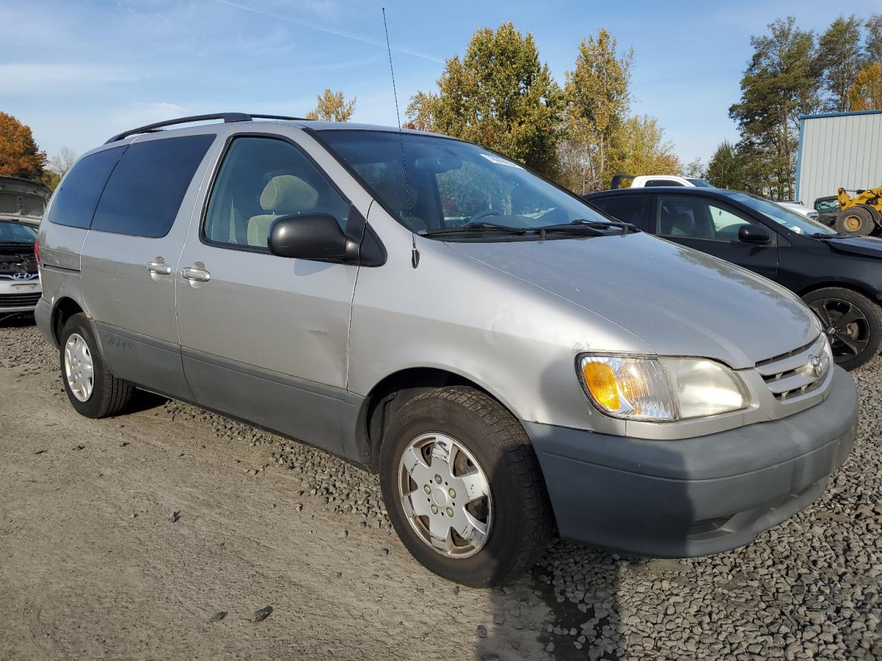 Lot #2989333590 2001 TOYOTA SIENNA LE