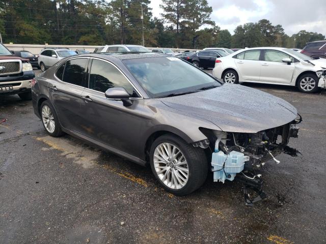2018 TOYOTA CAMRY L - 4T1B11HK3JU080109