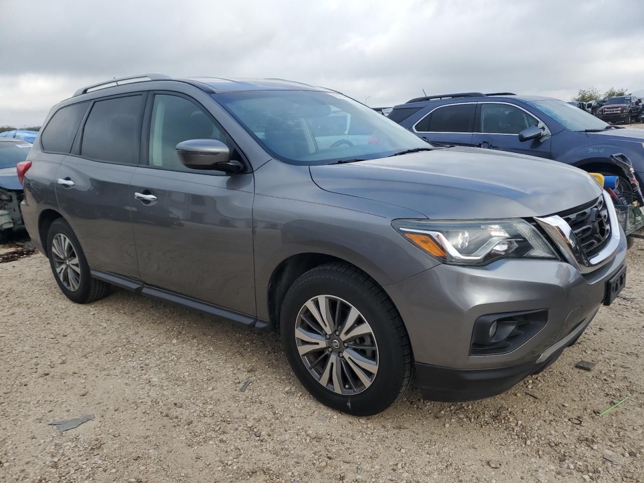 Lot #2991662079 2017 NISSAN PATHFINDER