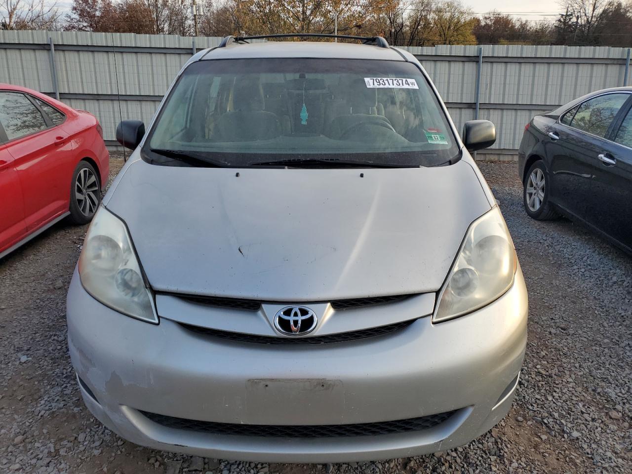 Lot #2974188349 2010 TOYOTA SIENNA CE