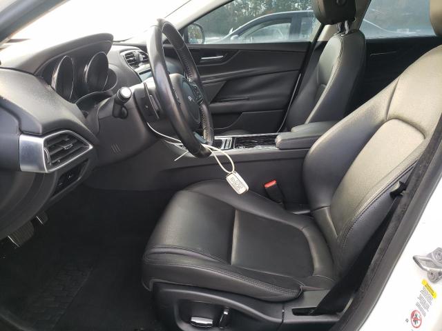 2019 JAGUAR XE SAJAR4FX6KCP52410