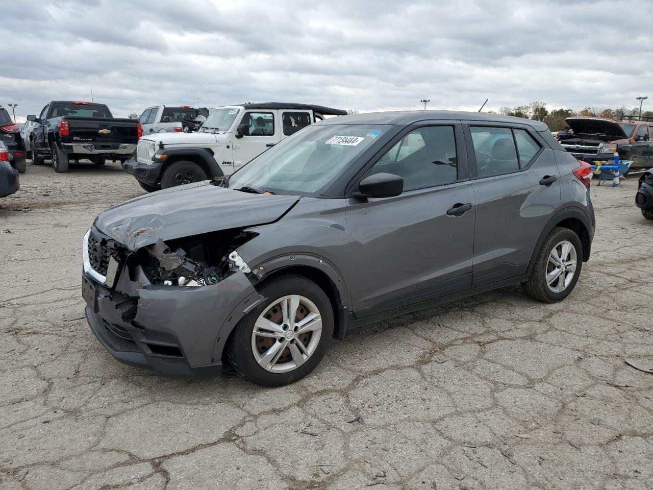 NISSAN KICKS S