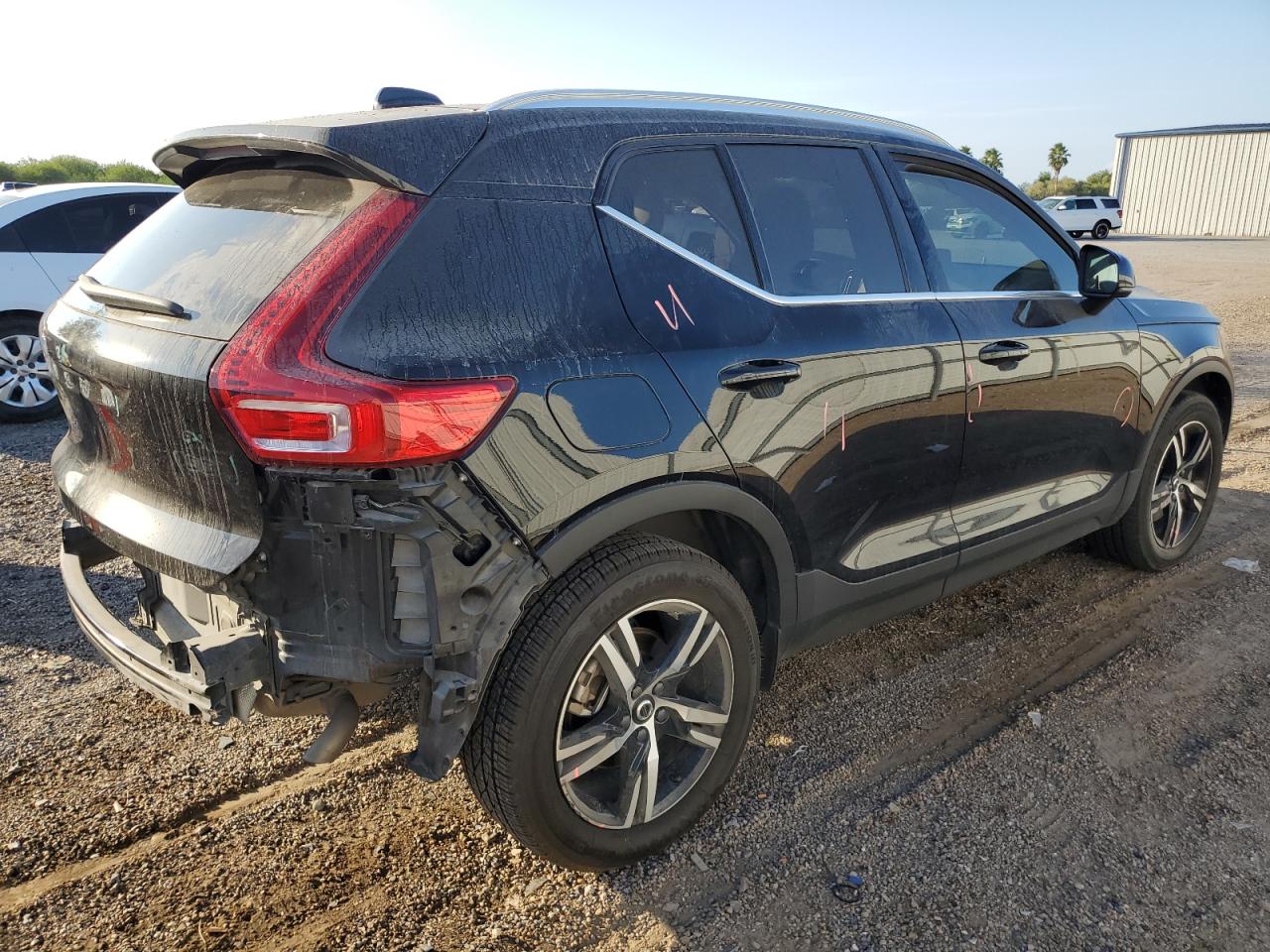 Lot #3021046541 2023 VOLVO XC40 PLUS