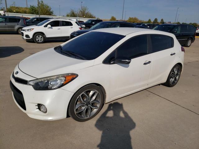 VIN KNAFZ5A33G5574141 2016 KIA FORTE no.1