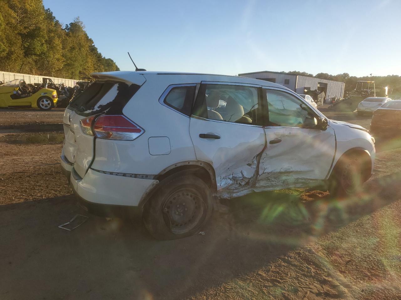 Lot #3009159323 2016 NISSAN ROGUE S