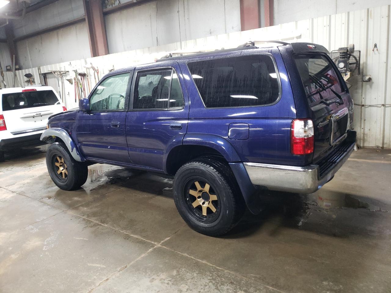 Lot #3008314185 2002 TOYOTA 4RUNNER SR