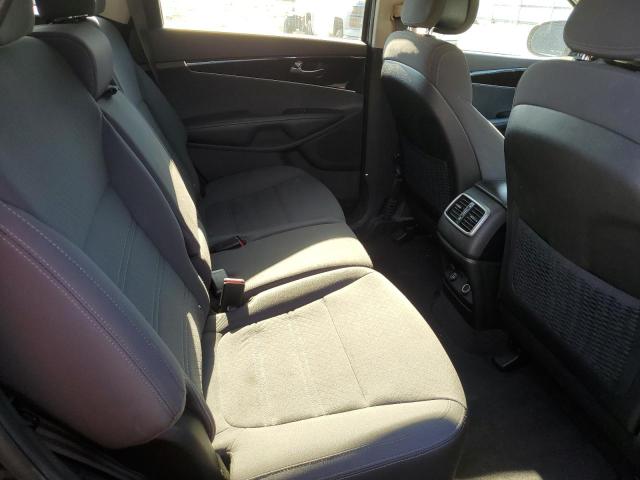 2016 KIA SORENTO LX - 5XYPGDA30GG054378