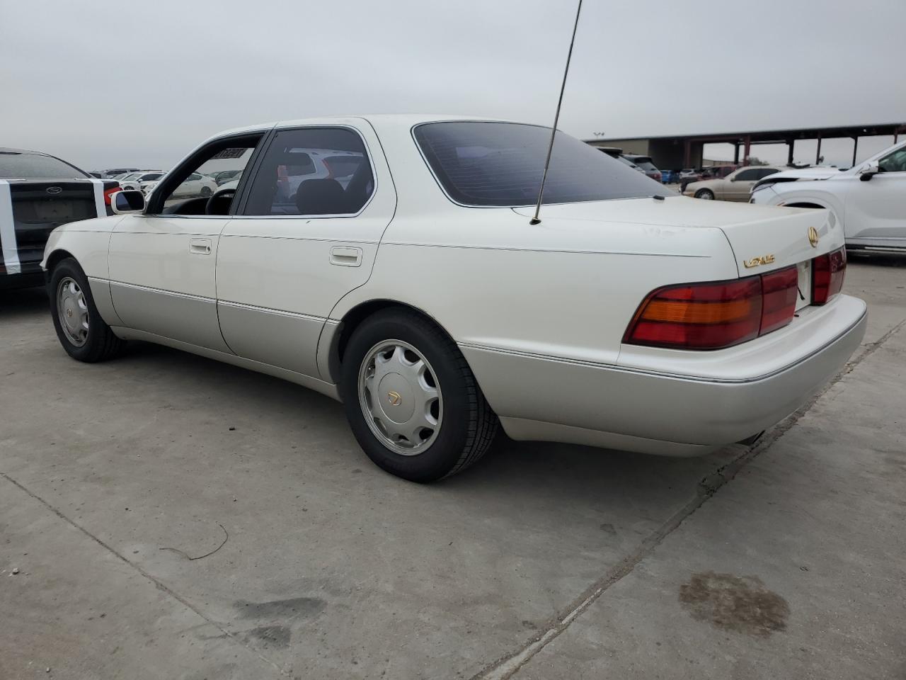 Lot #2962387985 1993 LEXUS LS 400