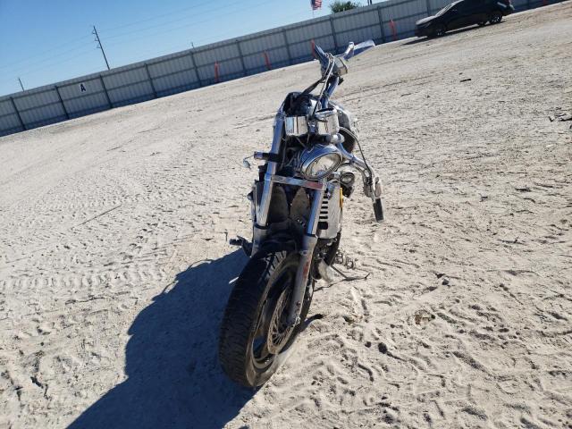 2001 HONDA VF750 C JH2RC430X1M700157
