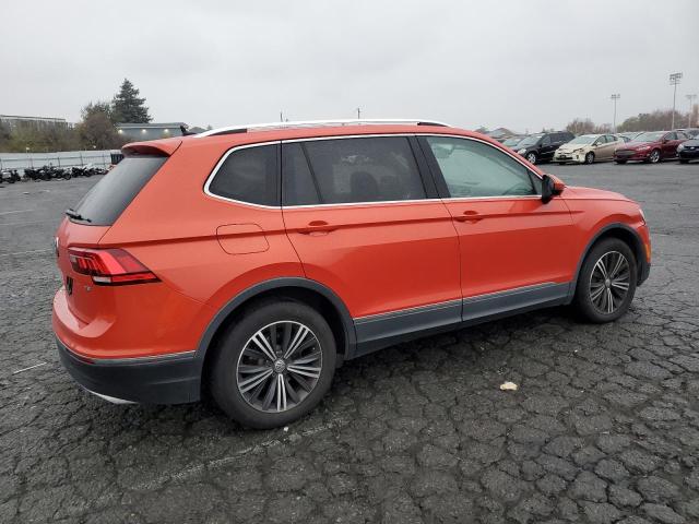2018 VOLKSWAGEN TIGUAN SE - 3VV3B7AX3JM051469